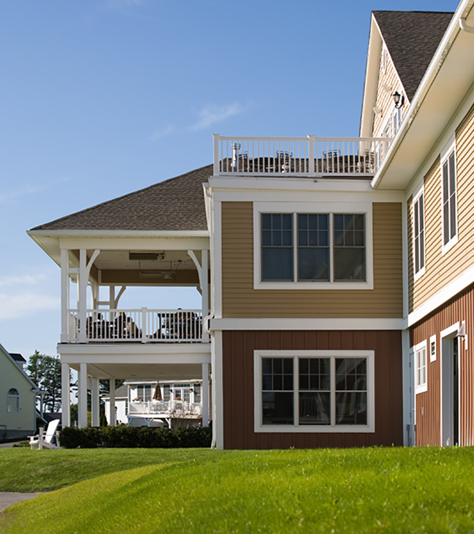 merrimack valley golf club side view of clue with balconies